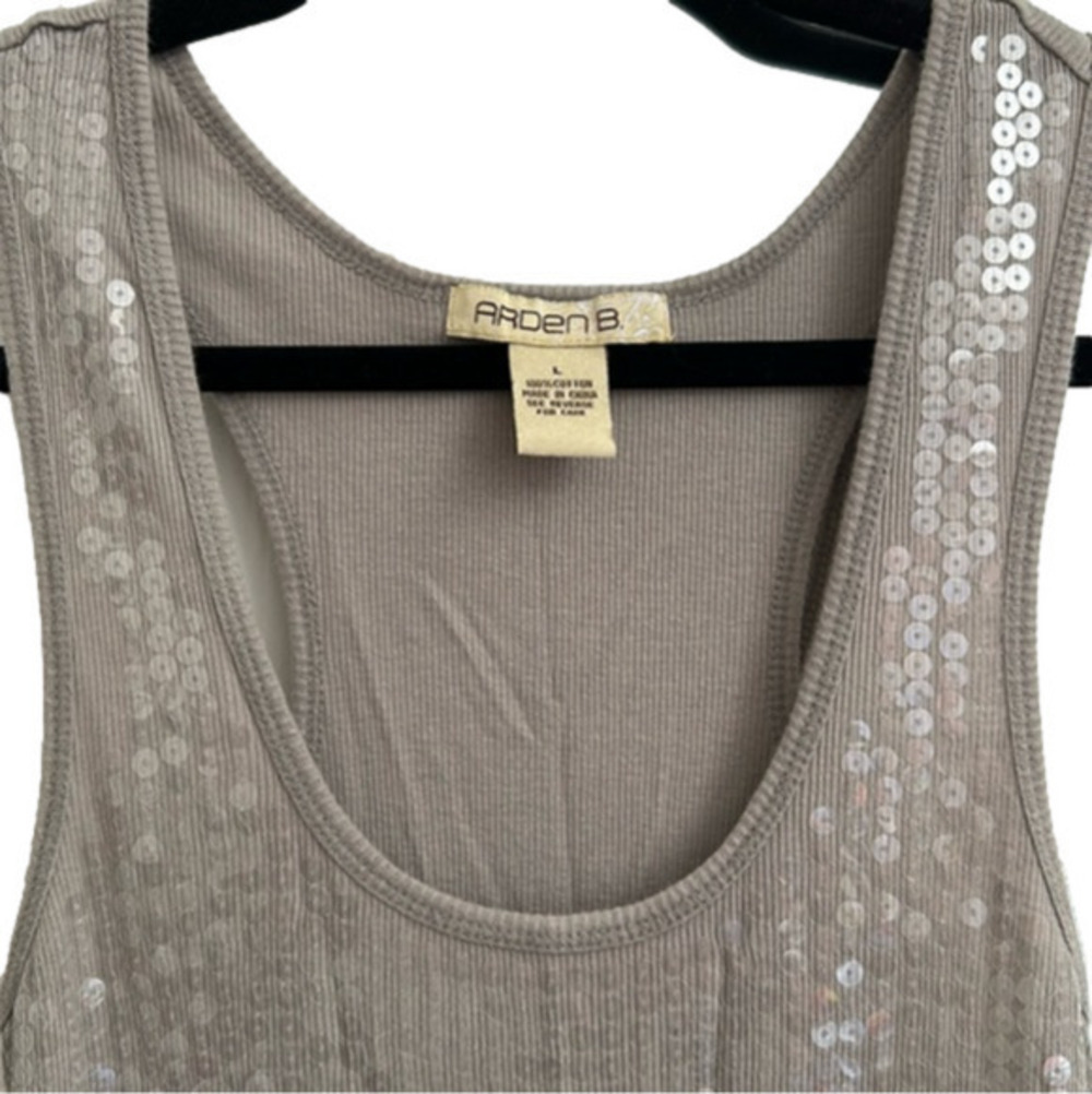 NWOT sequins ombré tank